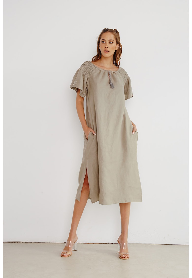 Ленена рокля с ръчна бродерия - Бежов UVIA