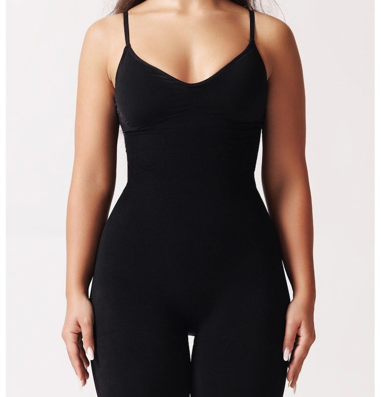 Оформящо бельо с тънки презрамки - Черен - Laura Baldini