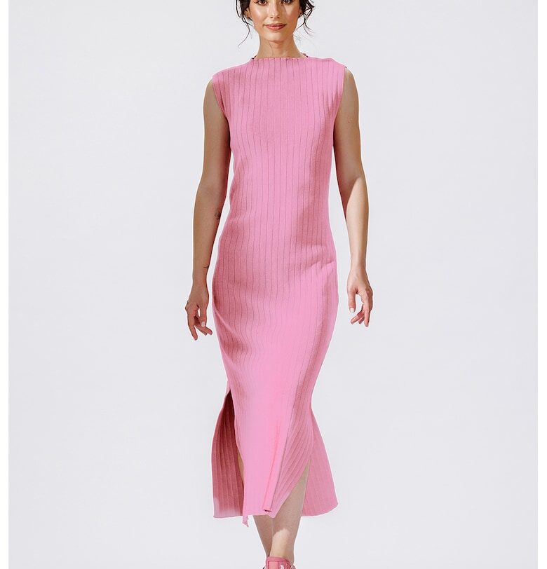 Миди рипсена рокля със странична цепка - Розово Laneria