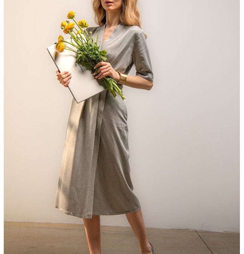 Миди рокля Isabella - Светло сив Couture de Marie