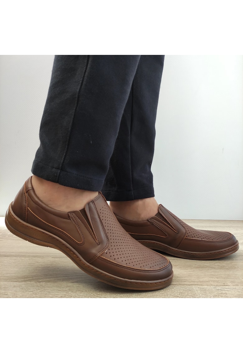 Мъжки перфорирани обувки 200589 Светло кафяво - кафяво - Кафяв Nicolis