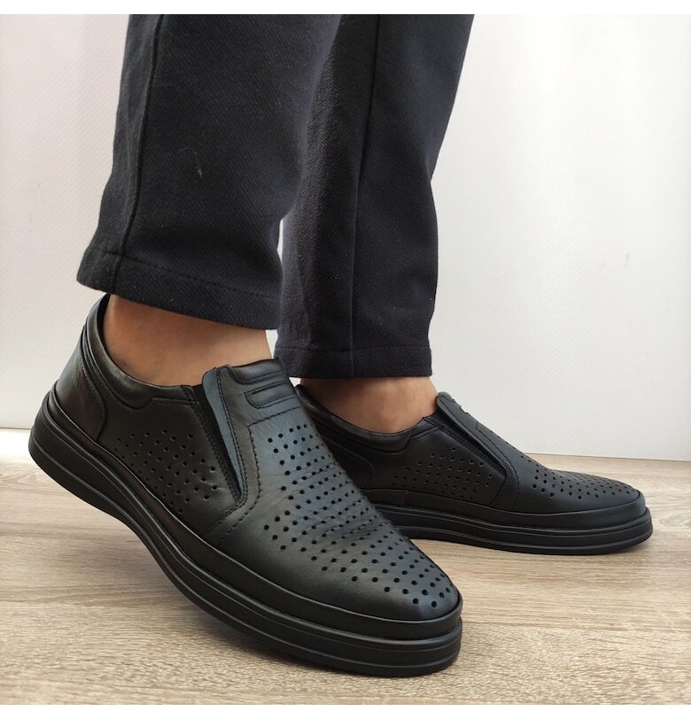 Мъжки перфорирани обувки 207637 Black - Черни - Черен Nicolis