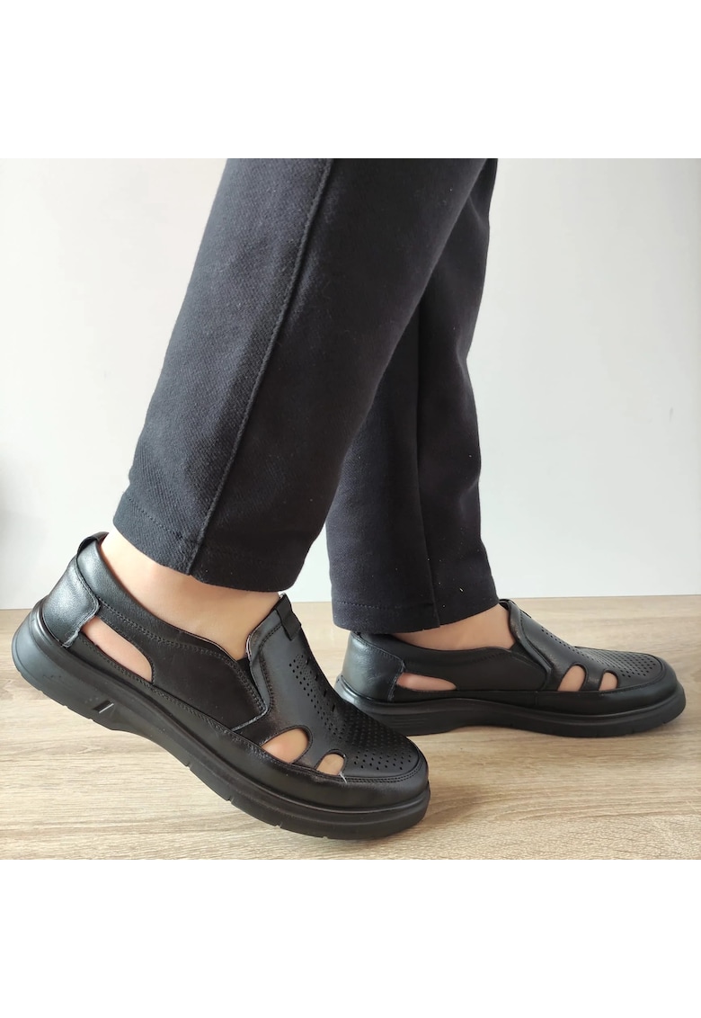 Мъжки перфорирани обувки 883L99 Black.Jpg - черни - Черен Mels