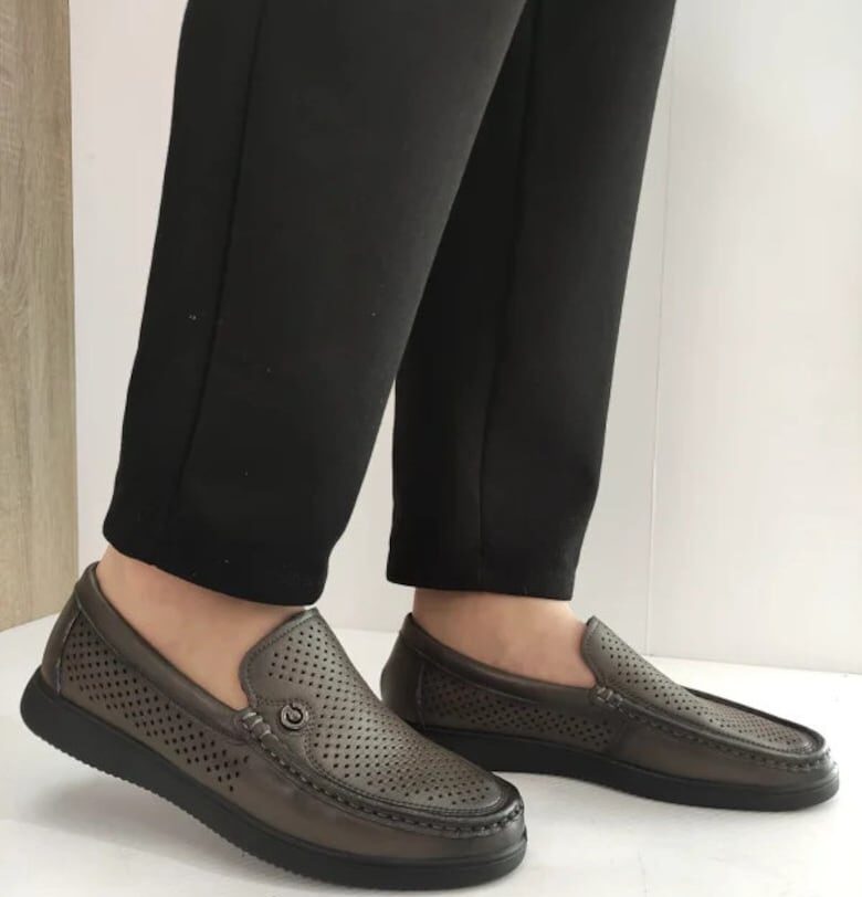 Мъжки перфорирани обувки  891-L008 сиви - сиви - Сив Mels