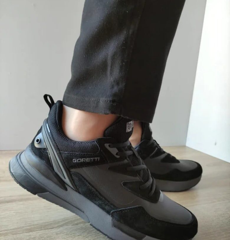 Мъжки спортни обувки  B100-Cl28002 Черни - Черен GORETTI