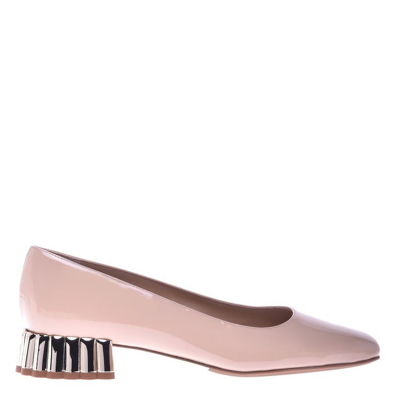 Обувки от лачена кожа с квадратен връх и масивен ток - Крем Baldinini