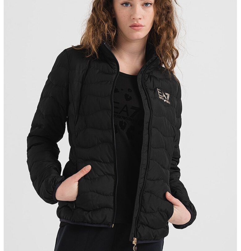 Олекотено зимно капитонирано яке - Черен EA7