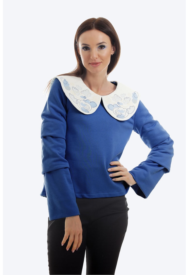 Памучна блуза с яка Baby Doll 1 - Бял/Тъмносин ONIBON FASHION