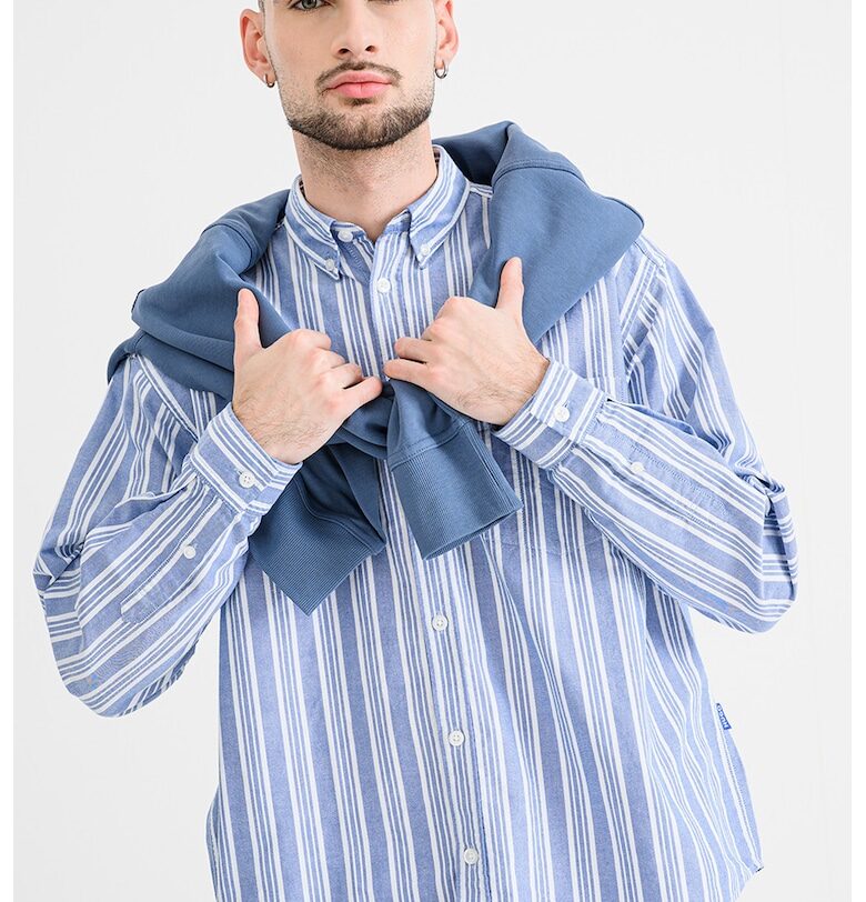 Памучна риза със свободна кройка и копчета на яката - Бял/Светлосин HUGO