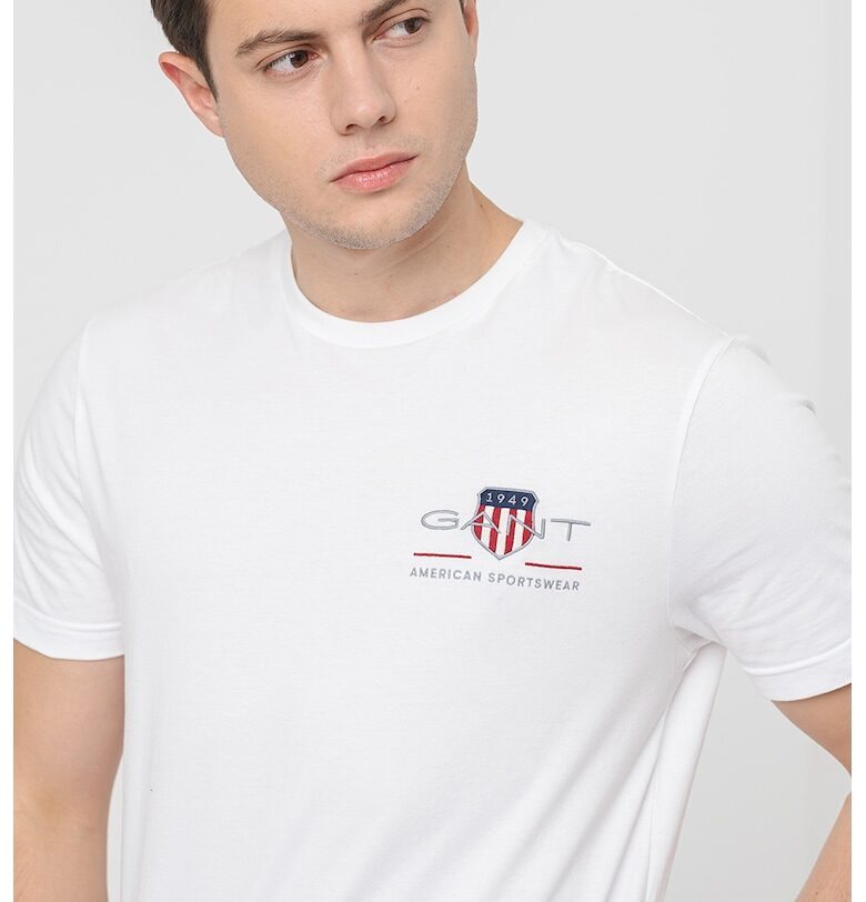 Памучна тениска със стандартна кройка и лого - Бял Gant