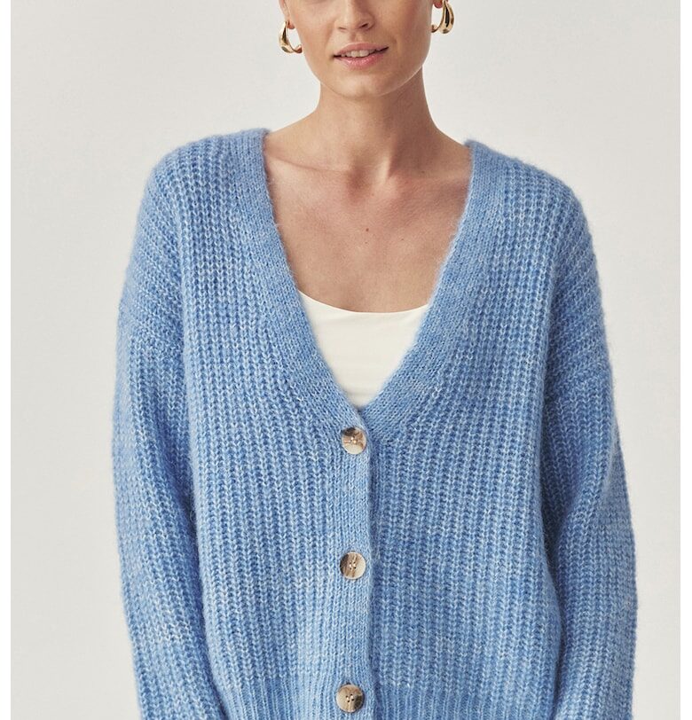 Плетена жилетка с вълна с паднали ръкави - Пастелносин Tatuum