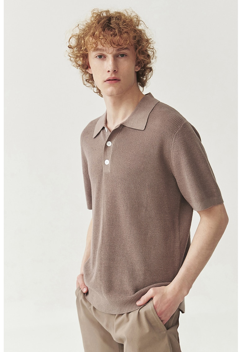 Плетена тениска с лен и яка - Светлокафяв Tatuum