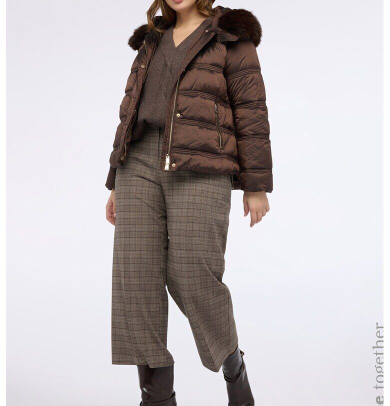 Подплатено зимно яке с качулка - Кафяв Fiorella Rubino