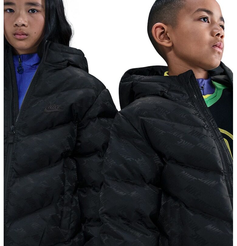 Подплатено зимно яке с качулка - Черен Nike