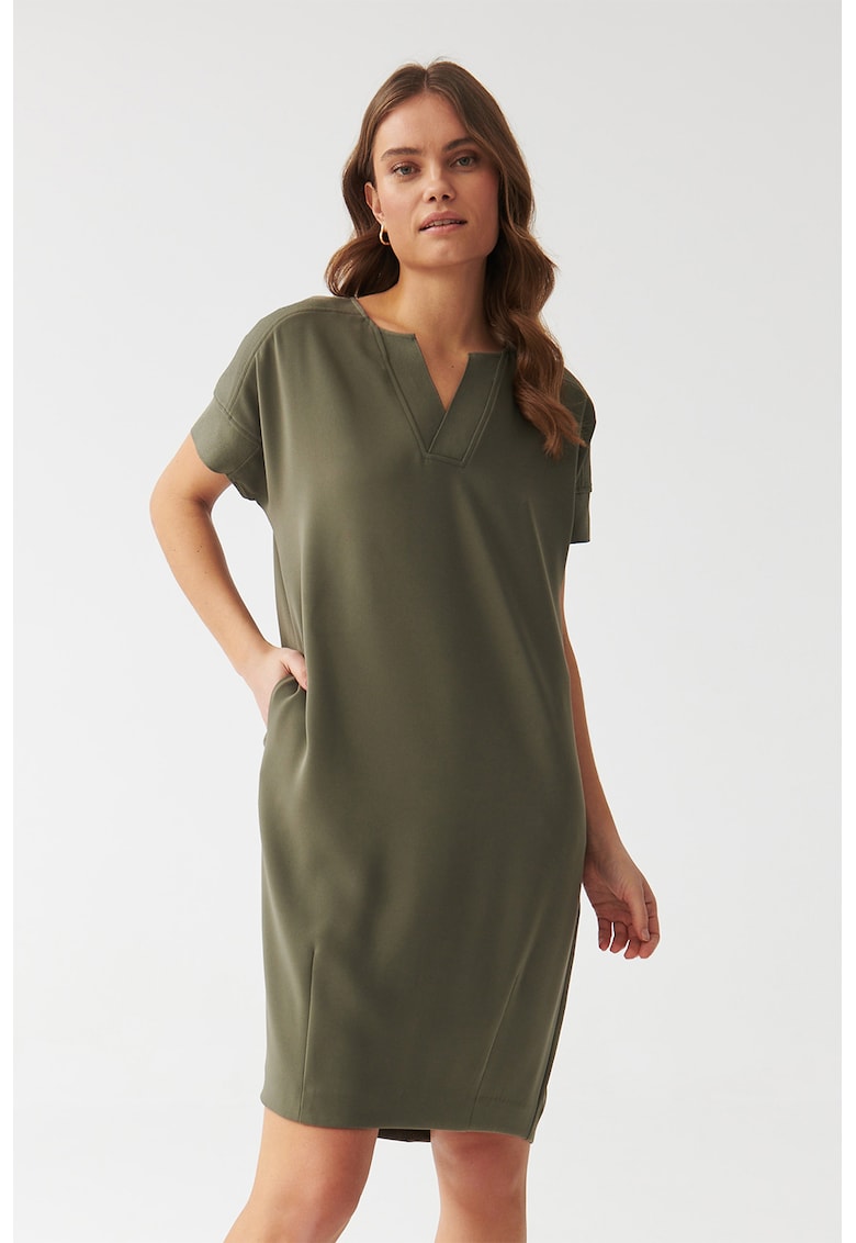 Права рокля Owerita с шпиц - Каки Tatuum