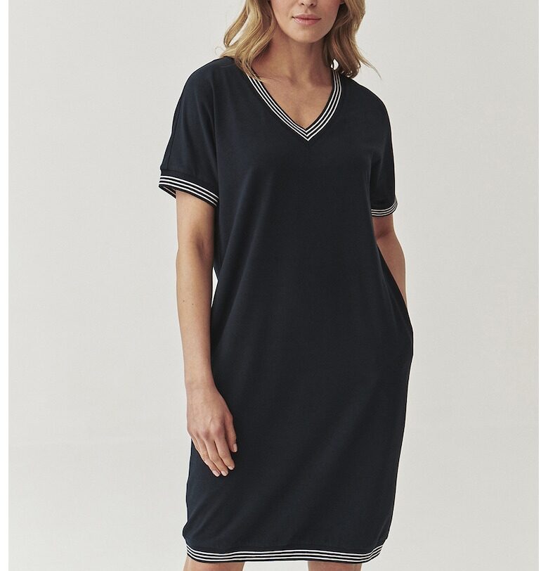 Права рокля с модал с контрасти краища Tatuum