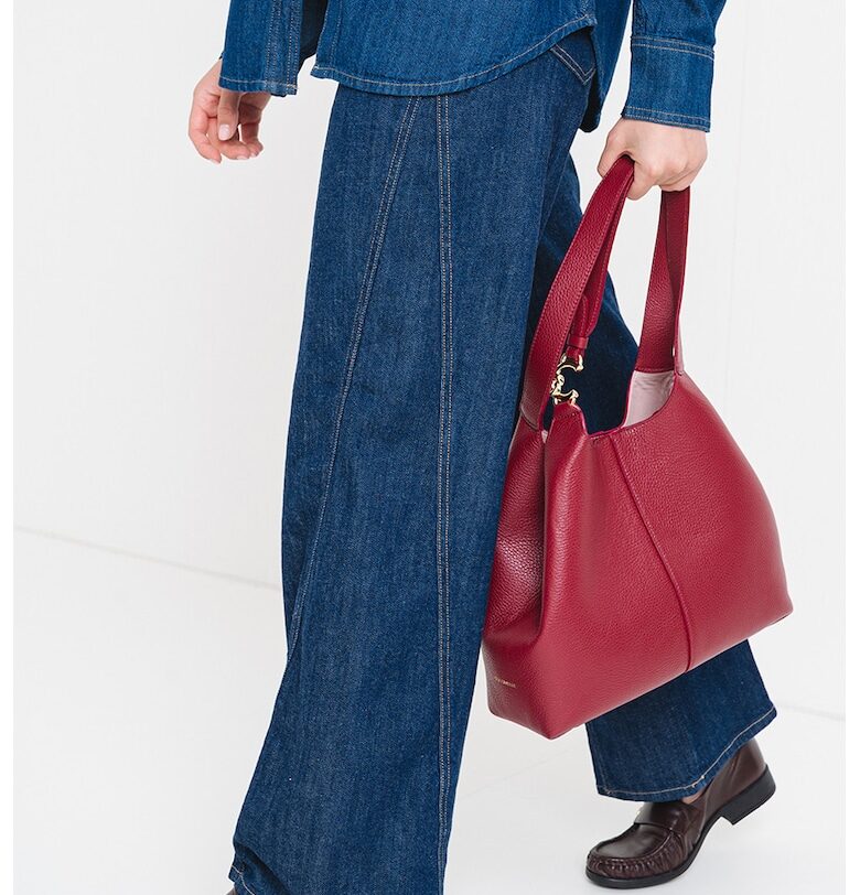 Прави дънки с декоративни шевове - Тъмносин GUESS JEANS