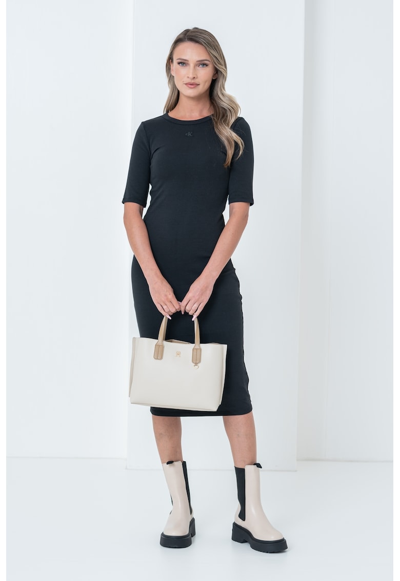 Прилепнала ролкя с овално деколте - Черен CALVIN KLEIN JEANS