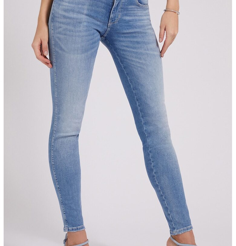 Прилепнали дънки със захабен ефект - Светлосин GUESS