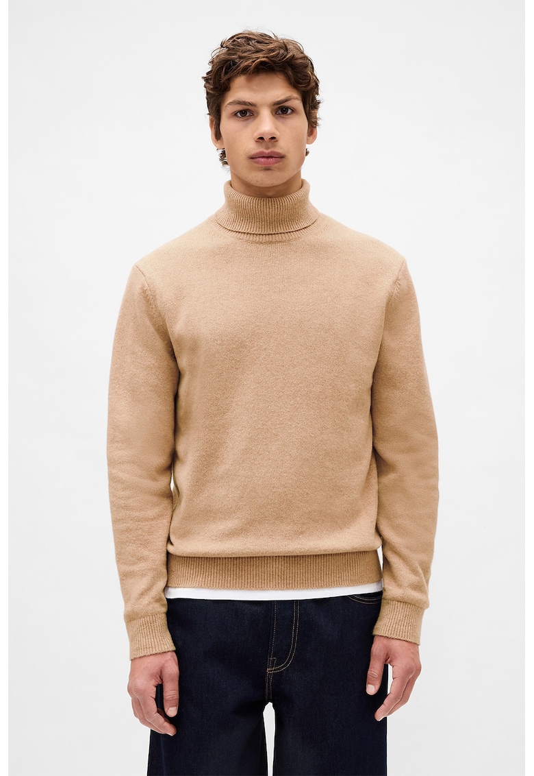 Пуловер с поло - Бежов GAP