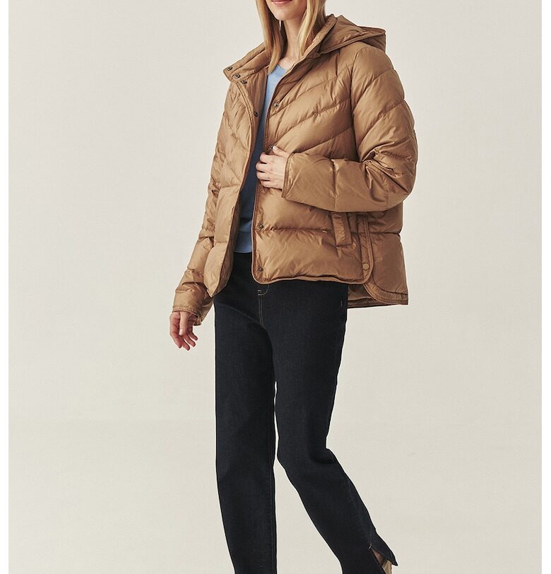 Пухено зимно яке с качулка - Светлокафяв Tatuum