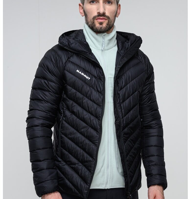 Пухено хайкинг яке Broad Peak - Черен Mammut