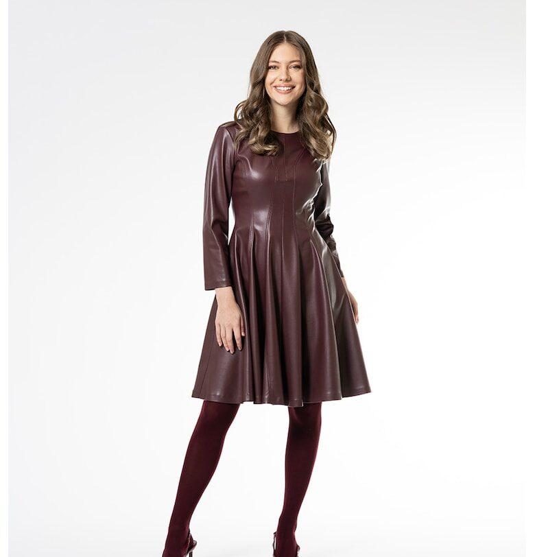 Разкроена миди рокля от еко коцжа с 3/4 ръкави - Тъмночервен Hermosa