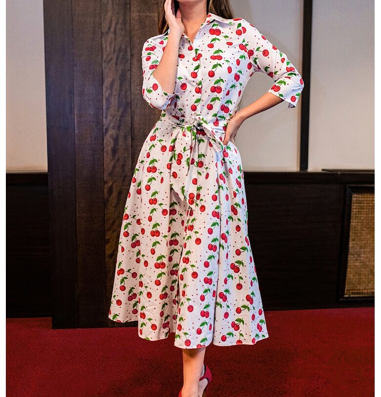 Разкроена рокля-риза с колан - Бял/Аленочервен CAMISSI