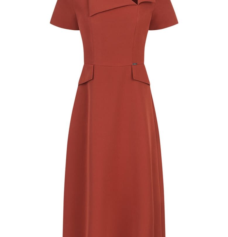 Разкроена рокля с асиметрично деколте DiKa