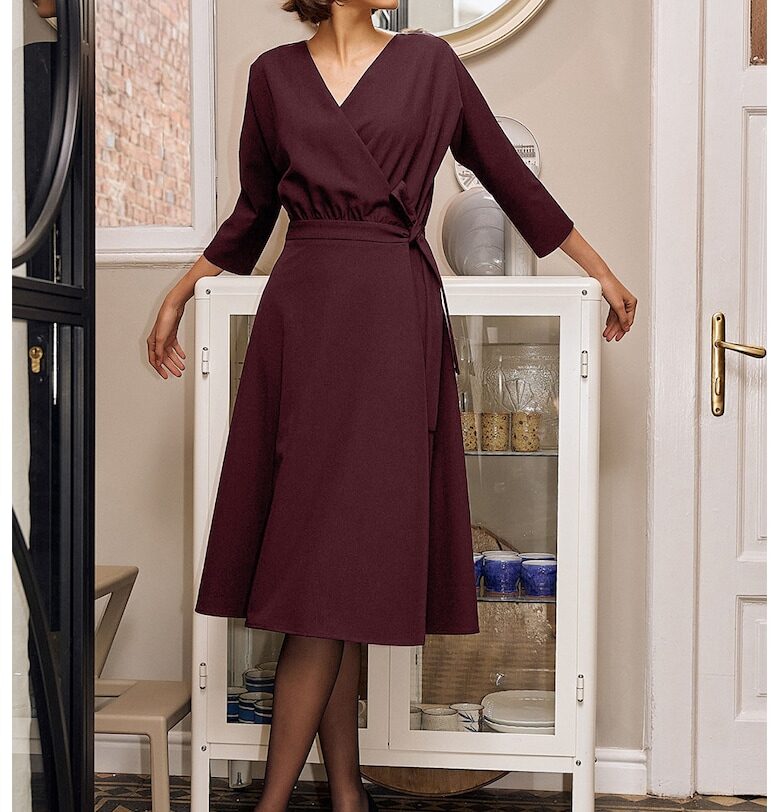 Разкроена рокля със сърцевидно деколте Noria Anis