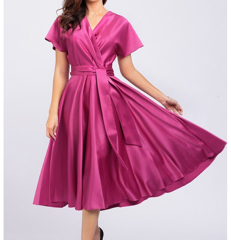 Разкроена сатинирана миди рокля CAMISSI