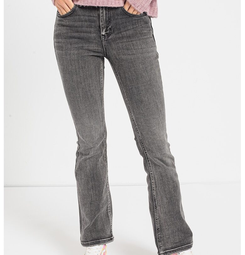 Разкроени дънки със захабен ефект Vero Moda