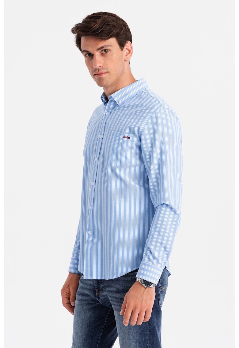 Раирана риза с яка с копчета - Бял/Син OMBRE