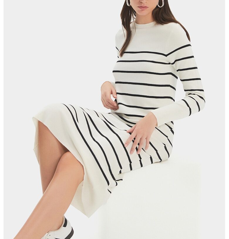 Раирана рокля-пуловер - Избеляло черно/Мръснобял June