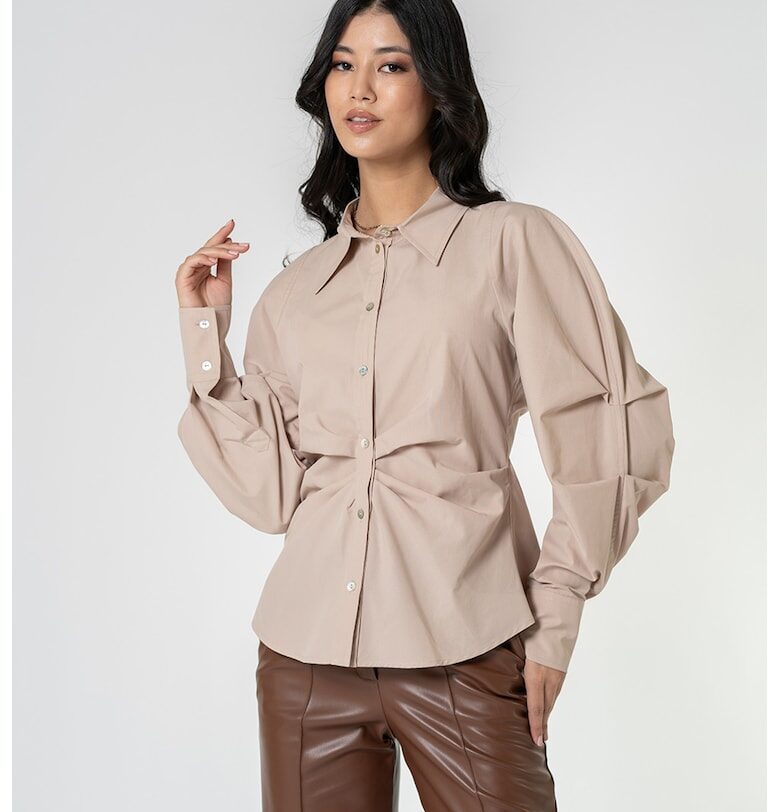 Риза Andrada с набрана талия - Бежов Hermosa