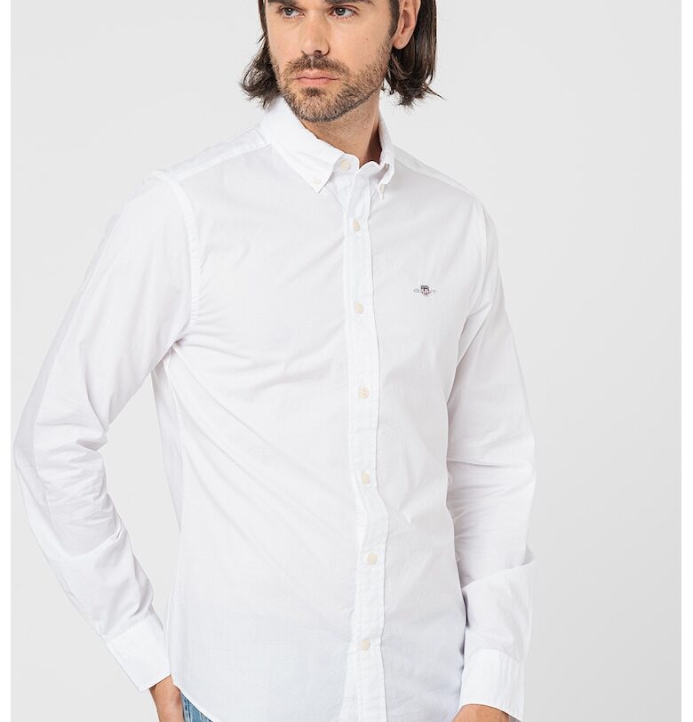 Риза по тялото с копчета на яката - Бял Gant