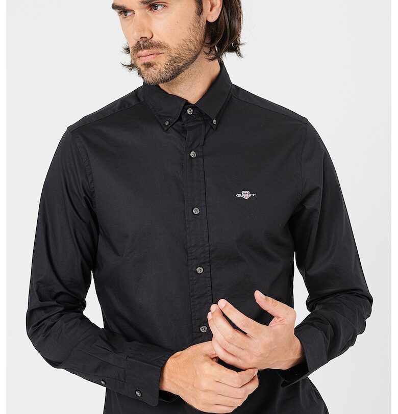 Риза по тялото с копчета на яката - Черен Gant