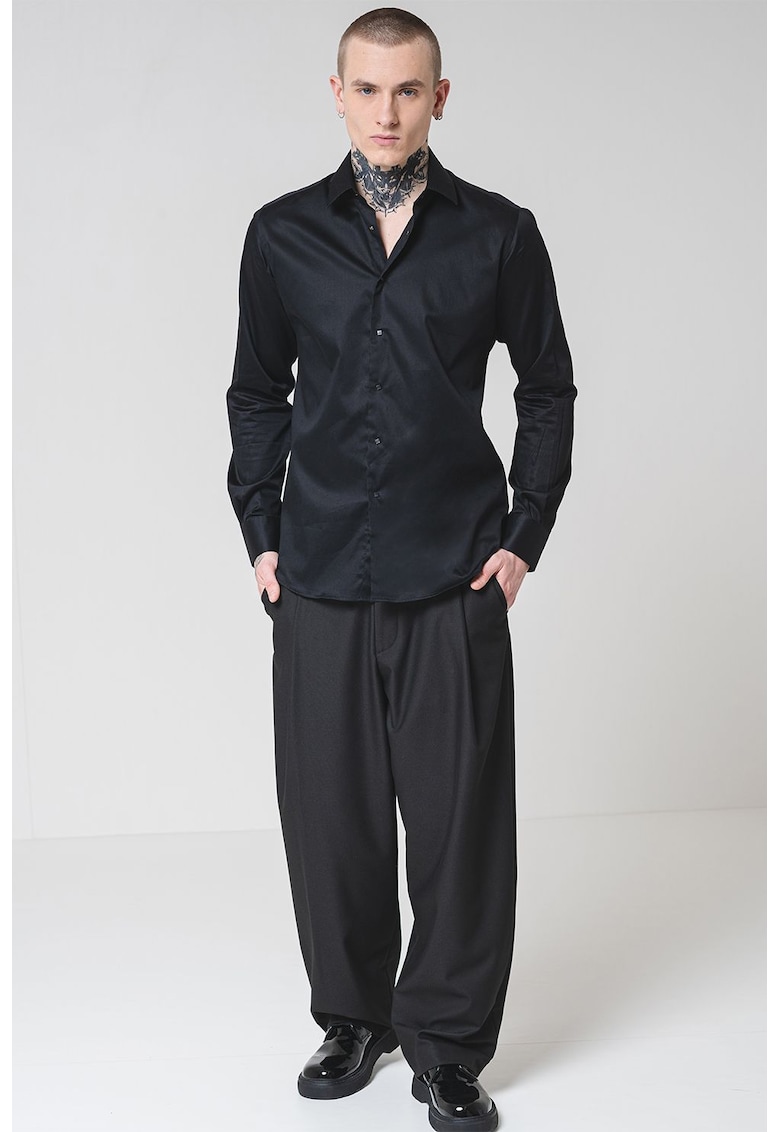 Риза с памук с остра яка - Черен Karl Lagerfeld