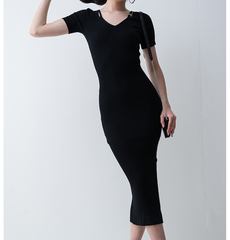 Рипсена шпиц рокля Shaty с цепка встрани - Черен HUGO