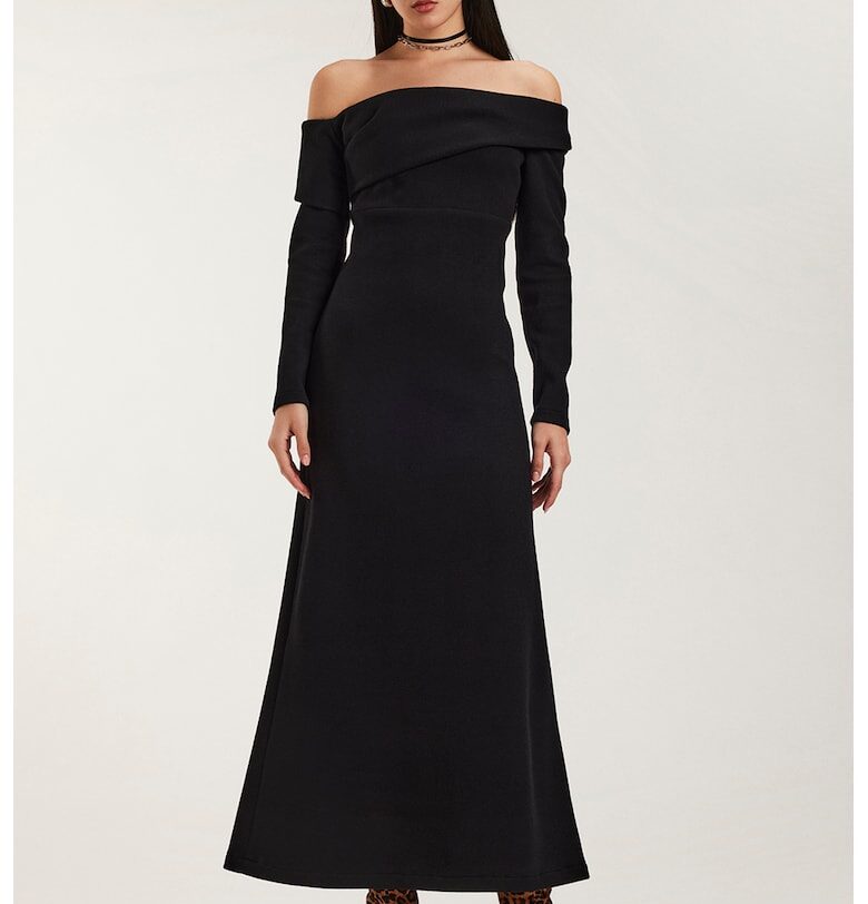 Рокля Chalet с голи рамене - Черен Alina Cernatescu