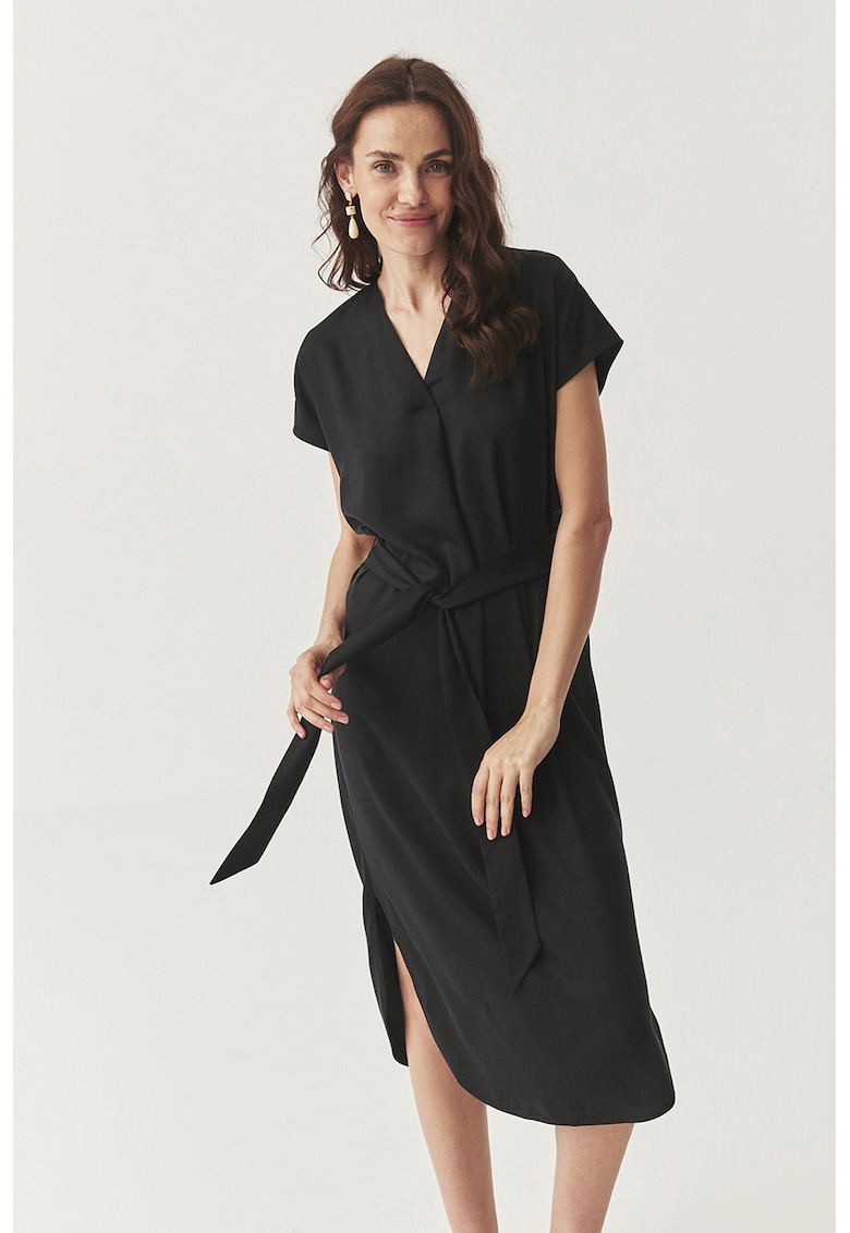 Рокля от лисеол с шпиц - Черен Tatuum