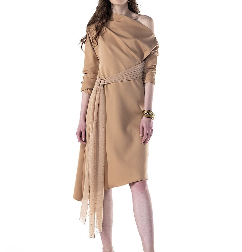 Рокля с голо рамо и връзка от шифон - Бежов AS Negulescu