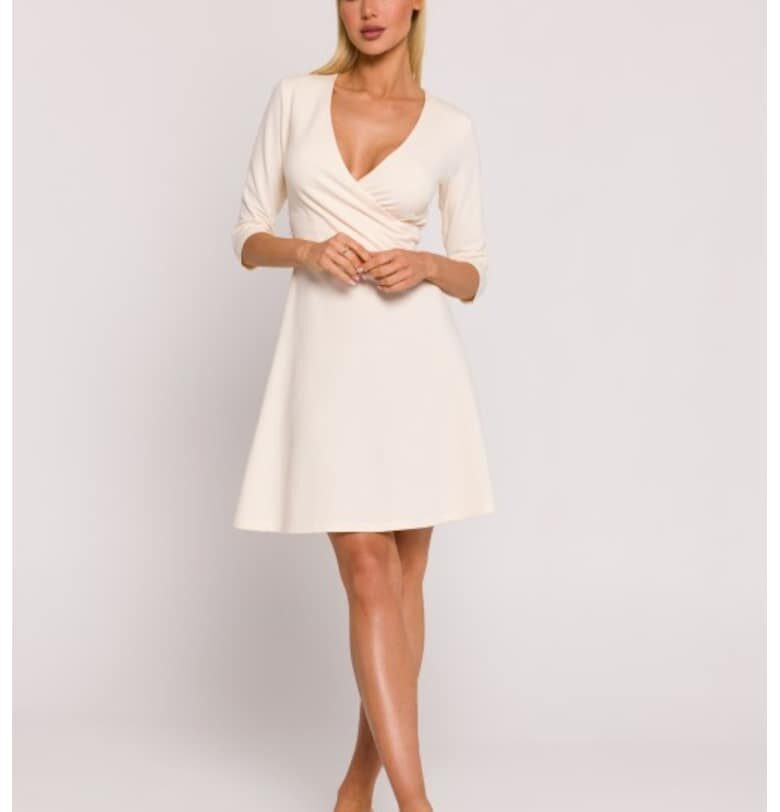 Рокля с драпирана горна част  Крем MOE