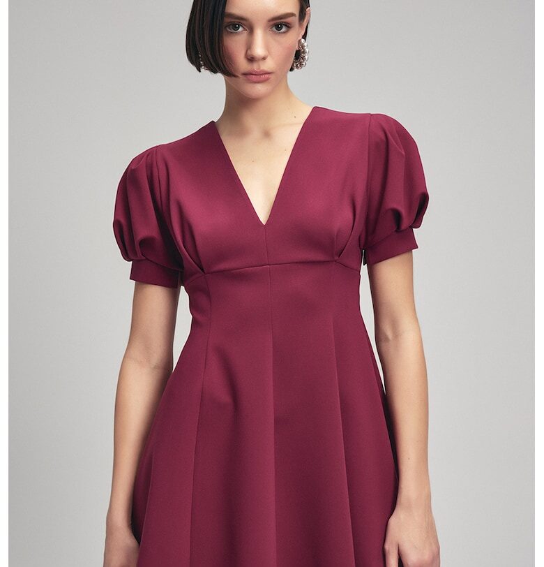 Рокля с шпиц и бухнали ръкави - Бордо adL