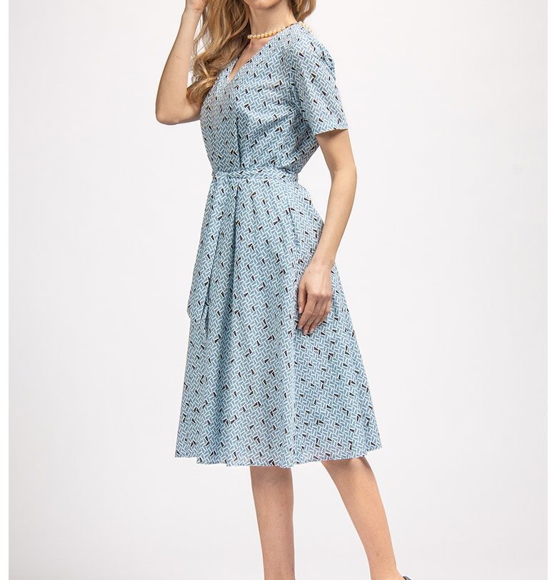 Рокля с шпиц и джобове - Светлосин Couture de Marie