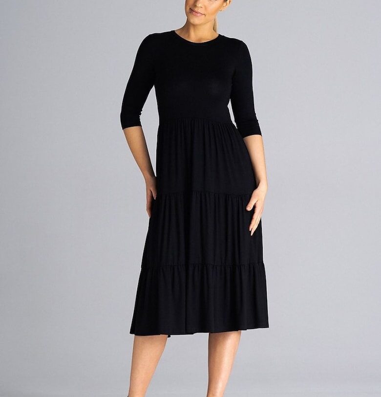 Рокля  черна - за ежедневието - изработена от лека материя - Figl