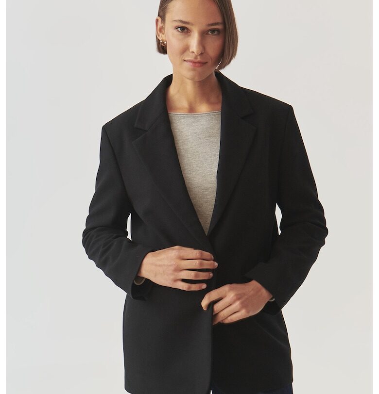 Сако с изчистен дизайн Tatuum