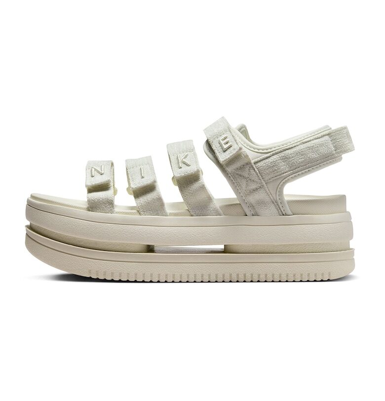 Сандали Icon Classic с равна платформа - Крем Nike
