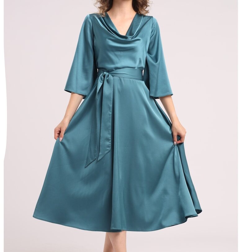 Сатинирана рокля с драпирано деколте - Персийско зелено CAMISSI