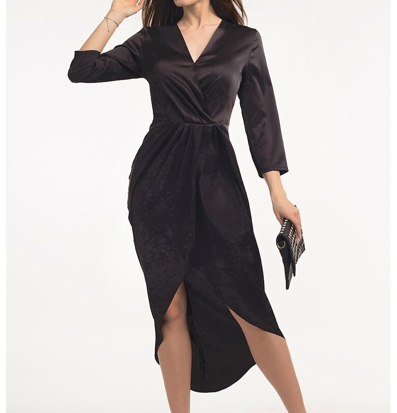 Сатинирана рокля с шпиц - Черен CAMISSI